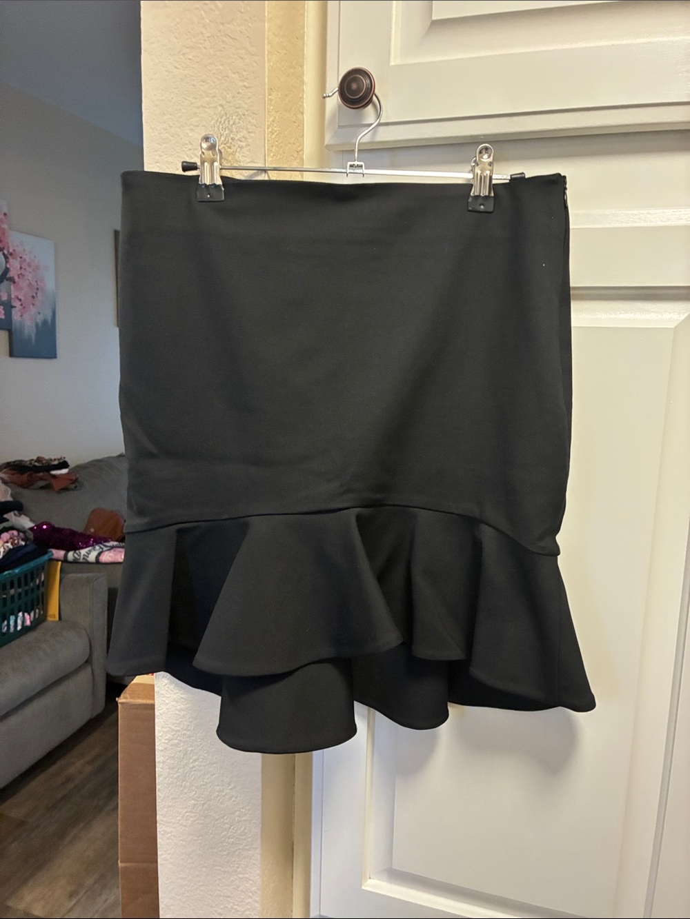 3 for $15 🦋🦋 Zara Black Skirt with Ruffle Hem
